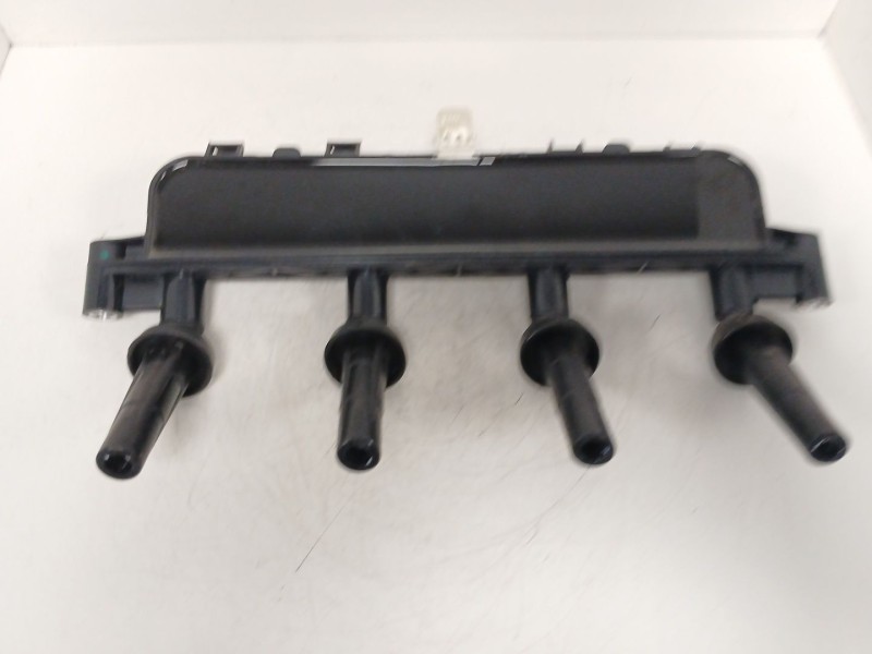 Recambio de bobina encendido para citroën c3 i (fc_, fn_) 1.4 i referencia OEM IAM 2526203  
