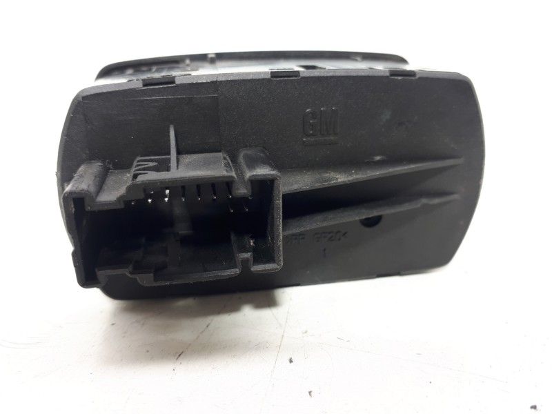 Recambio de mando elevalunas delantero izquierdo para opel corsa d catch me referencia OEM IAM 13258521AA 315625731 
