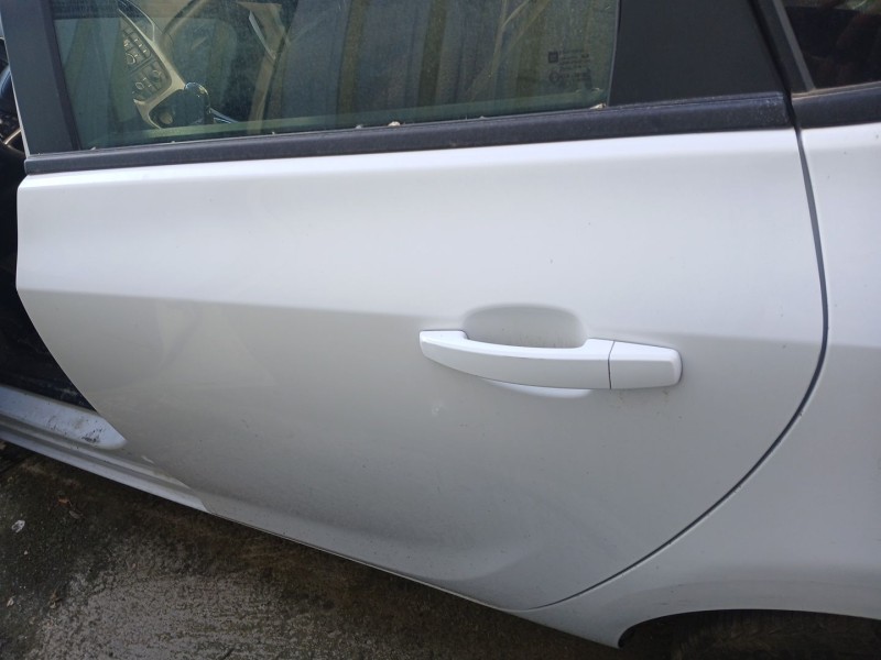 Recambio de puerta trasera izquierda para opel astra j sedán 1.7 cdti (69) referencia OEM IAM   