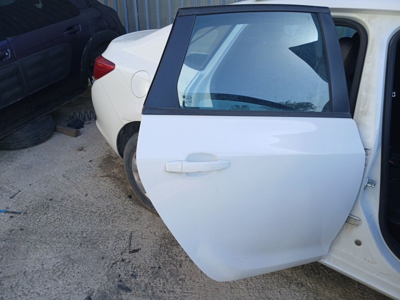 Recambio de puerta trasera derecha para opel astra j sedán 1.7 cdti (69) referencia OEM IAM   