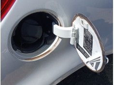 Recambio de tapa exterior combustible para opel corsa d (s07) 1.2 (l08, l68) referencia OEM IAM    2