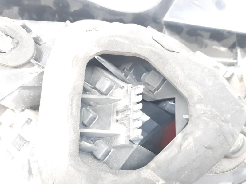 Recambio de piloto trasero derecho para opel corsa d enjoy referencia OEM IAM 13188046  