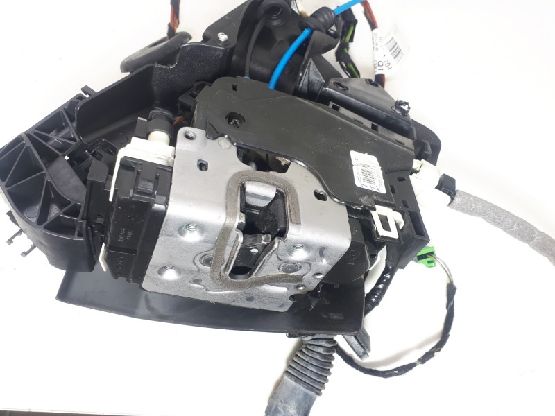 Recambio de cerradura puerta trasera izquierda para mercedes-benz clase c (w204) berlina 2.1 cdi cat referencia OEM IAM A2047602
