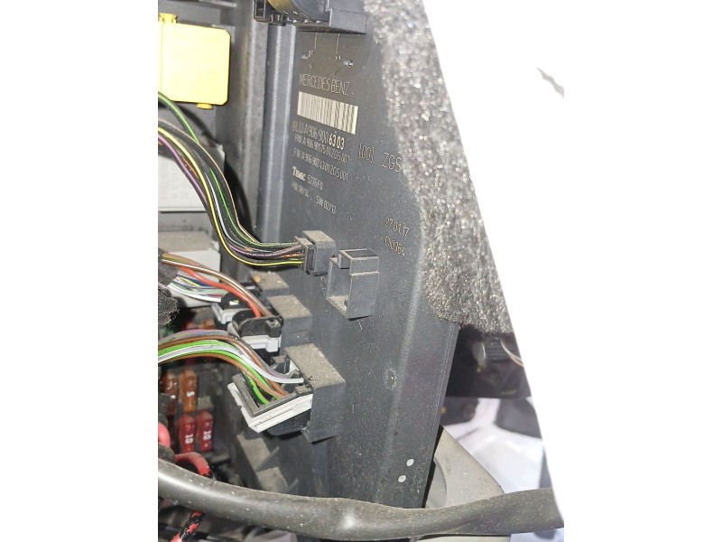 Recambio de caja reles / fusibles para mercedes-benz sprinter 3-t furgoneta (b906) 216 cdi (906.611, 906.613) referencia OEM IAM