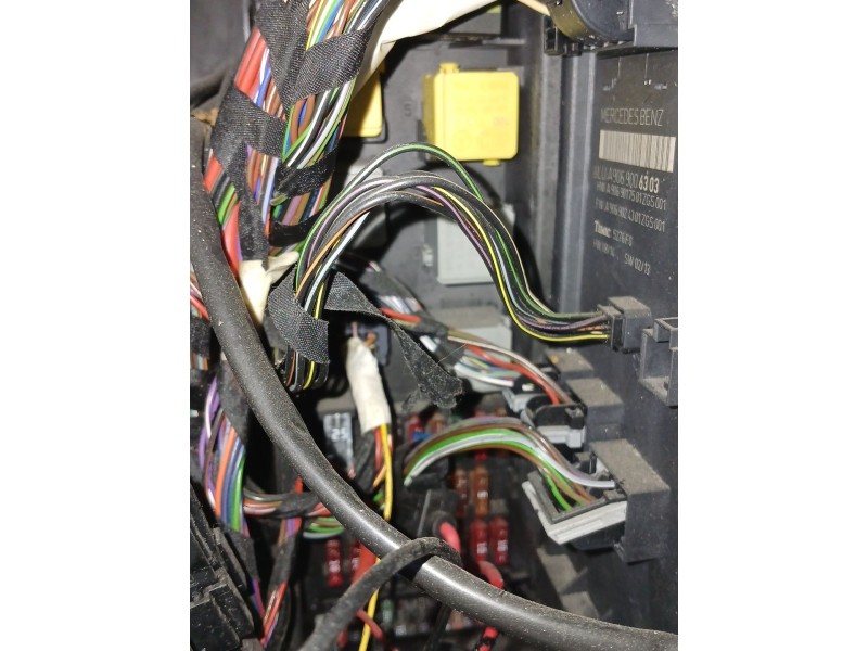 Recambio de caja reles / fusibles para mercedes-benz sprinter 3-t furgoneta (b906) 216 cdi (906.611, 906.613) referencia OEM IAM