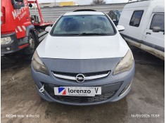 opel astra j sedán del año 2014