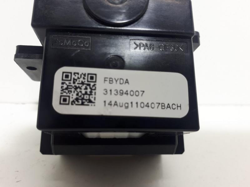 Recambio de mando limpia para volvo v40 cross country basis referencia OEM IAM 3139007 FBYDA 