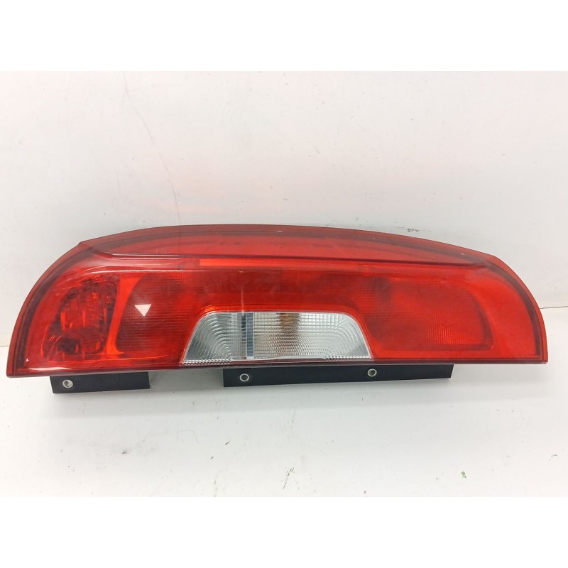 Recambio de piloto trasero derecho para fiat doblo cargo (263_) 1.4 natural power referencia OEM IAM 52044717 02066099900010 