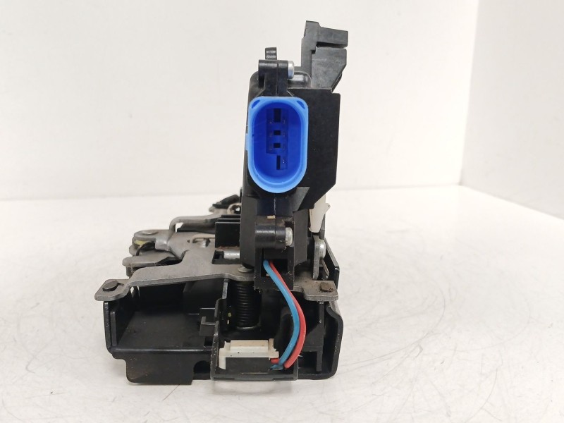 Recambio de cerradura puerta trasera derecha para volkswagen touran (1t1, 1t2) 1.9 tdi referencia OEM IAM 7L0839016D  