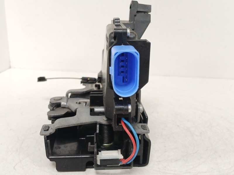 Recambio de cerradura puerta delantera derecha para volkswagen touran (1t1, 1t2) 1.9 tdi referencia OEM IAM 3D1837016AC  