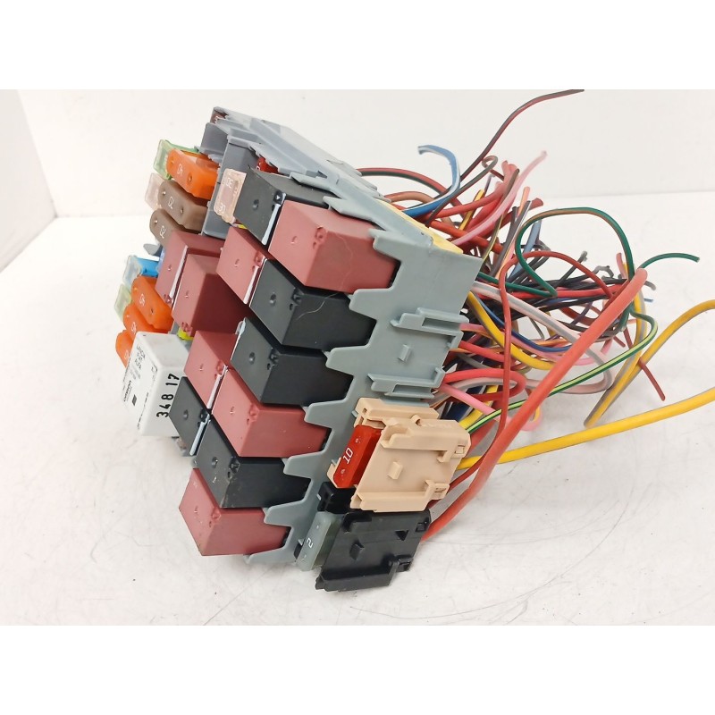 Recambio de caja reles / fusibles para jeep compass (mp, m6, mv, m7) 1.4 multiair referencia OEM IAM 51987784 AD25A078 