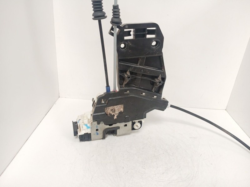 Recambio de cerradura puerta trasera izquierda para jeep compass (mp, m6, mv, m7) 1.4 multiair referencia OEM IAM   