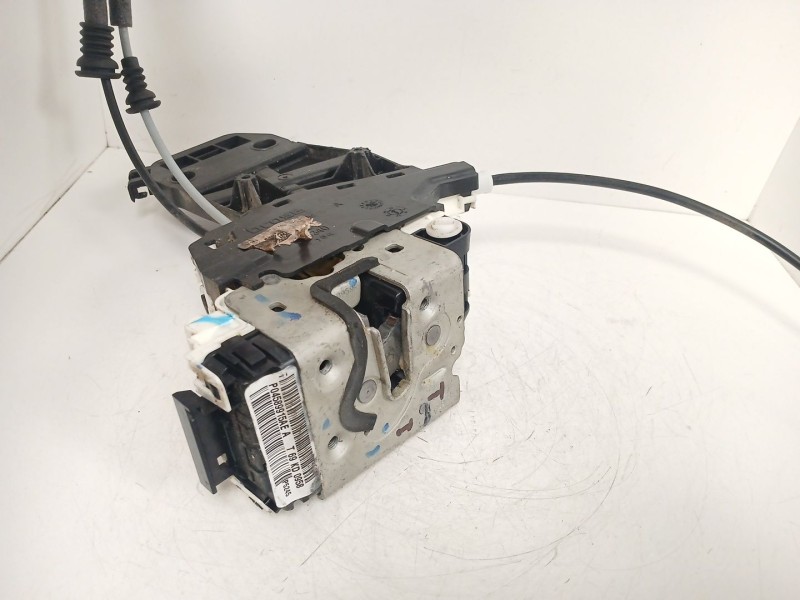 Recambio de cerradura puerta trasera izquierda para jeep compass (mp, m6, mv, m7) 1.4 multiair referencia OEM IAM   