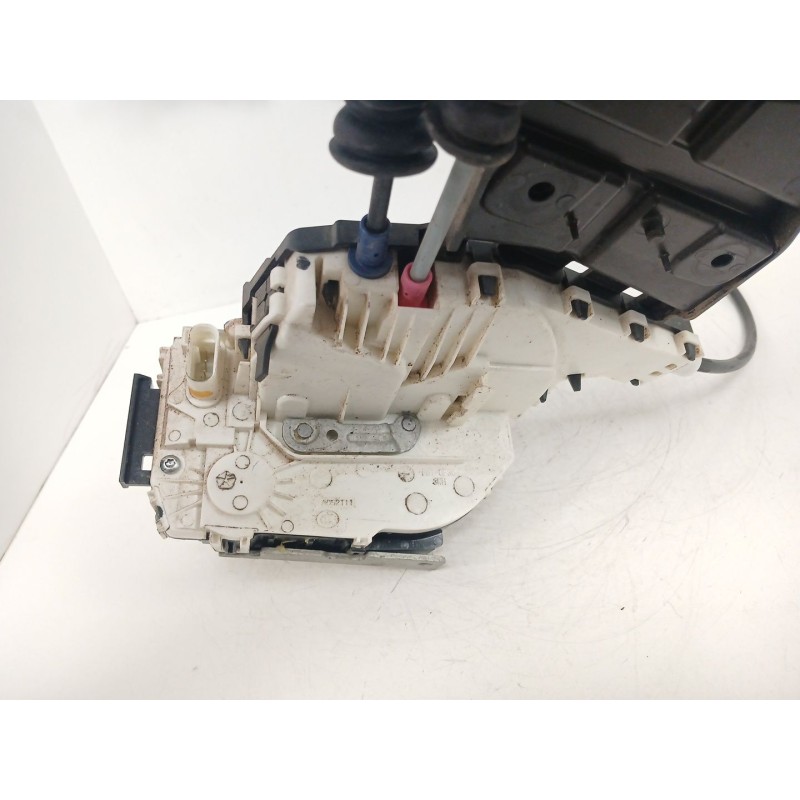 Recambio de cerradura puerta trasera derecha para jeep compass (mp, m6, mv, m7) 1.4 multiair referencia OEM IAM   