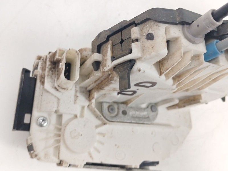 Recambio de cerradura puerta delantera derecha para jeep compass (mp, m6, mv, m7) 1.4 multiair referencia OEM IAM   