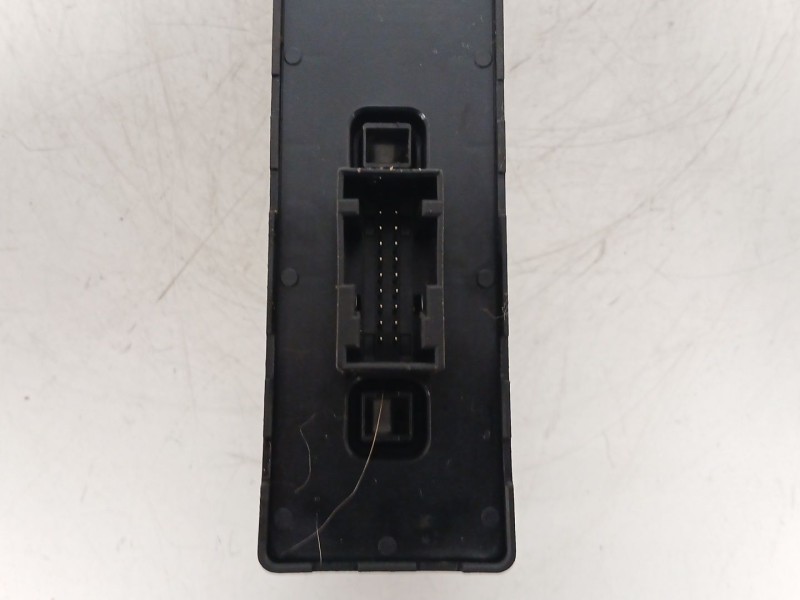 Recambio de mando elevalunas delantero izquierdo para jeep compass (mp, m6, mv, m7) 1.4 multiair referencia OEM IAM   