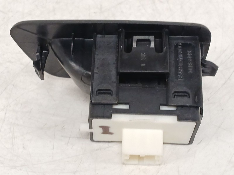Recambio de mando elevalunas delantero derecho para jeep compass (mp, m6, mv, m7) 1.4 multiair referencia OEM IAM   