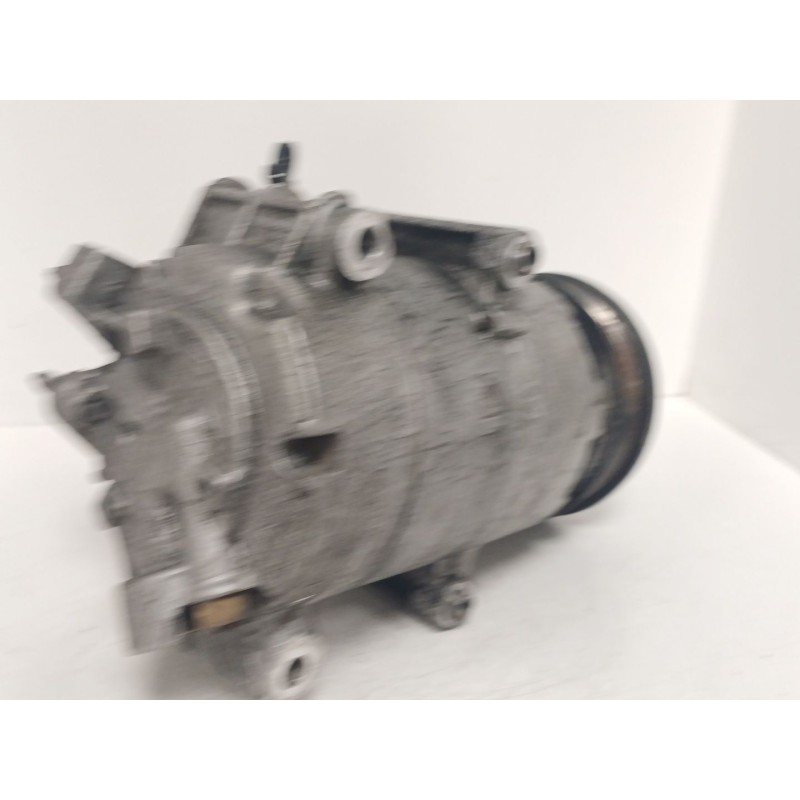 Recambio de compresor aire acondicionado para ford fiesta vi (cb1, ccn) 1.5 tdci referencia OEM IAM   