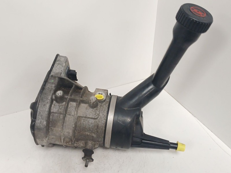 Recambio de bomba direccion para citroën c4 grand picasso i (ua_) 2.0 hdi 138 referencia OEM IAM 9685051580 A0015331 