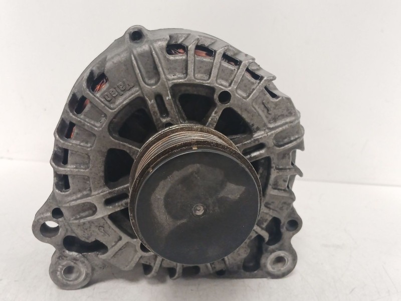 Recambio de alternador para volkswagen golf vi (5k1) 2.0 tdi referencia OEM IAM 03L903023F  