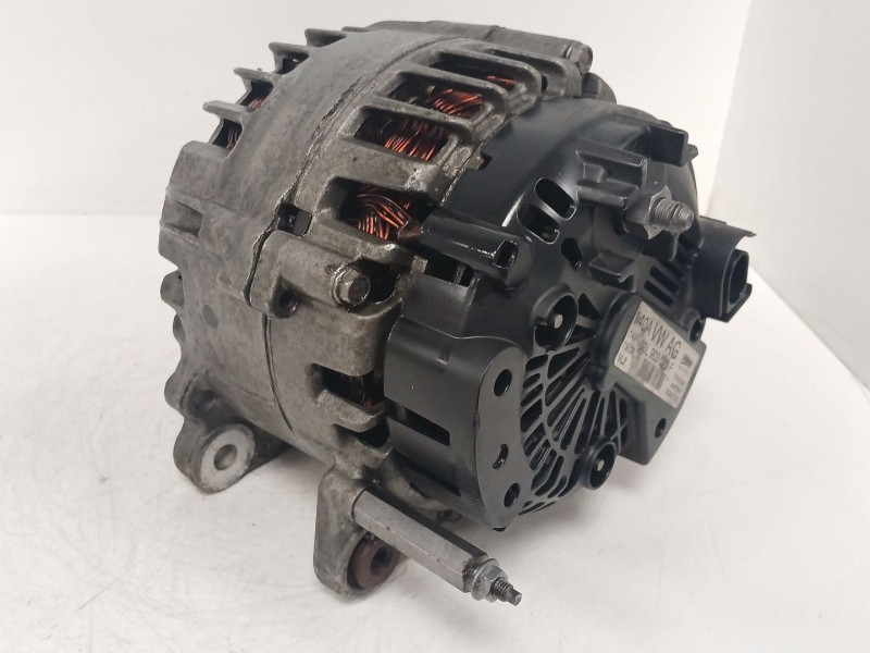 Recambio de alternador para volkswagen golf vi (5k1) 2.0 tdi referencia OEM IAM 03L903023F  