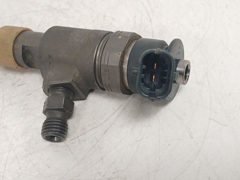 Recambio de inyector para ford fiesta vi (cb1, ccn) 1.5 tdci referencia OEM IAM 0445110489  