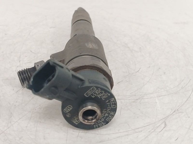 Recambio de inyector para ford fiesta vi (cb1, ccn) 1.5 tdci referencia OEM IAM 0445110489  