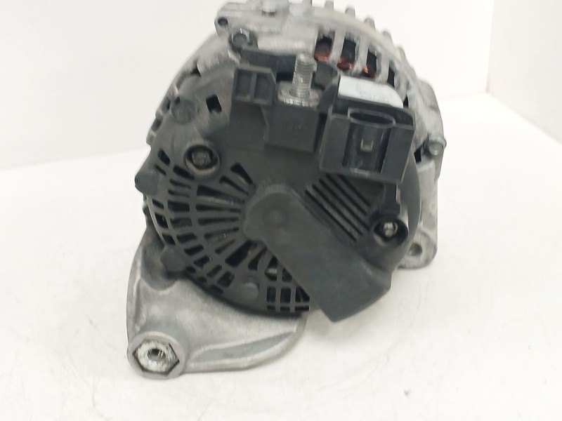 Recambio de alternador para bmw 1 (e87) 120 d referencia OEM IAM 114720  