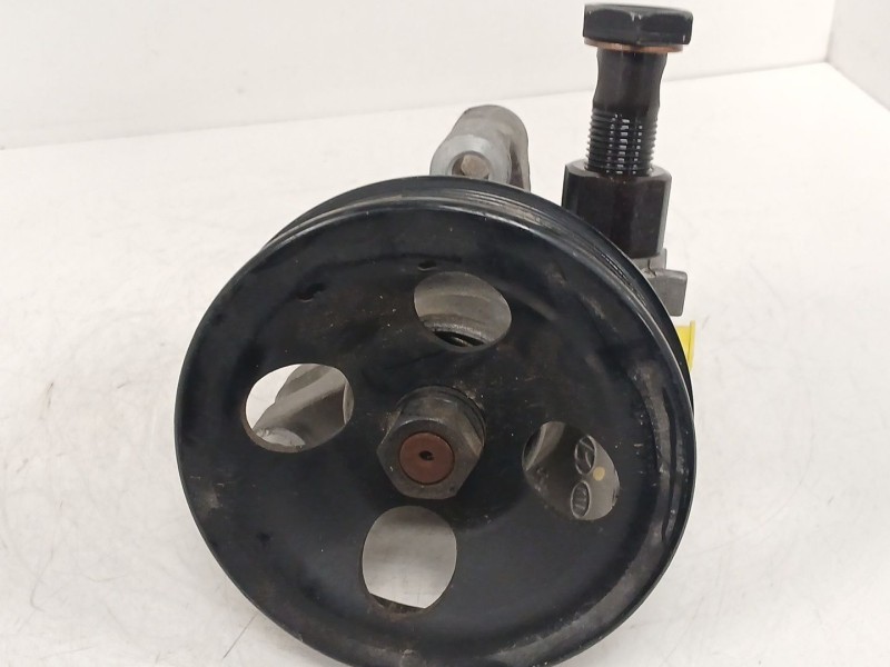 Recambio de bomba direccion para kia rio ii (jb) 1.5 crdi referencia OEM IAM   