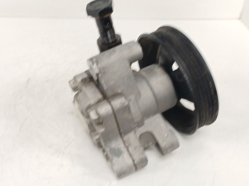 Recambio de bomba direccion para kia rio ii (jb) 1.5 crdi referencia OEM IAM   