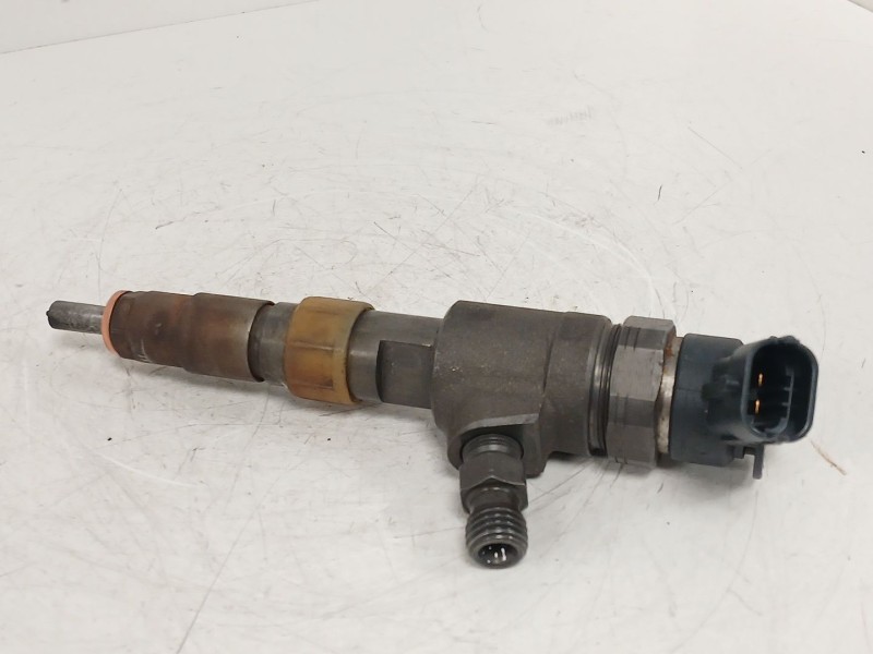 Recambio de inyector para ford fiesta vi (cb1, ccn) 1.5 tdci referencia OEM IAM 0445110489  