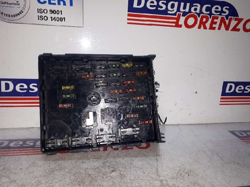 Recambio de caja reles / fusibles para volkswagen passat lim. (362) advance bluemotion referencia OEM IAM 3C0937125A  