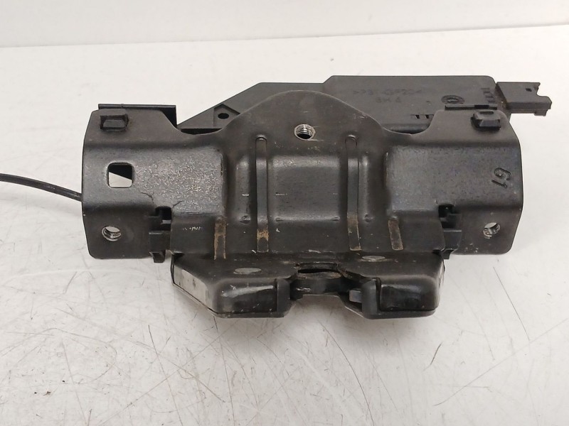 Recambio de cerradura maletero / porton para bmw 1 (e87) 120 d referencia OEM IAM CZ05921 8196401 