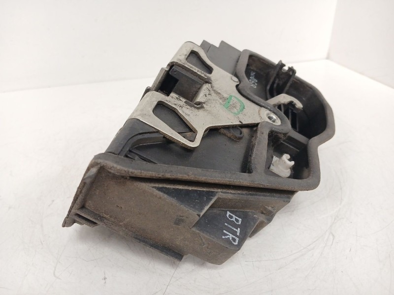 Recambio de cerradura puerta delantera derecha para bmw 1 (e87) 120 d referencia OEM IAM 7167068  