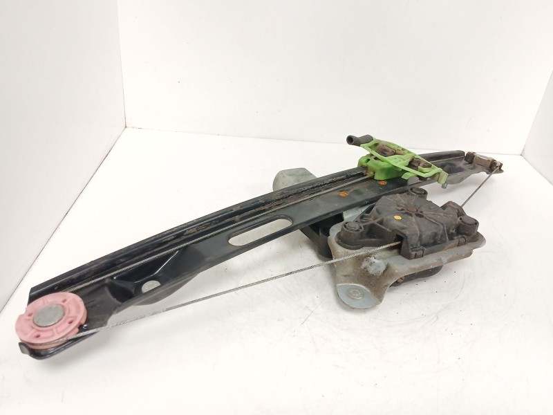 Recambio de elevalunas trasero izquierdo para bmw 1 (e87) 120 d referencia OEM IAM 71002603  