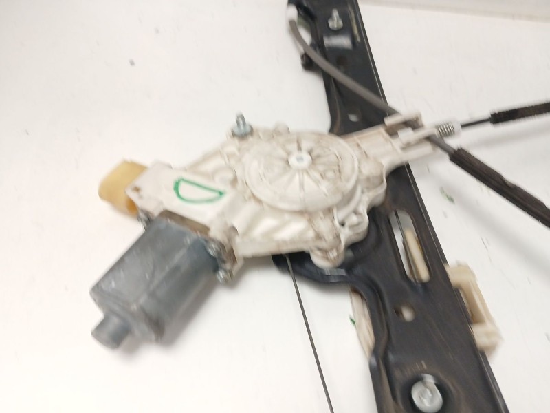 Recambio de elevalunas delantero derecho para bmw 1 (e87) 120 d referencia OEM IAM 0130822227  