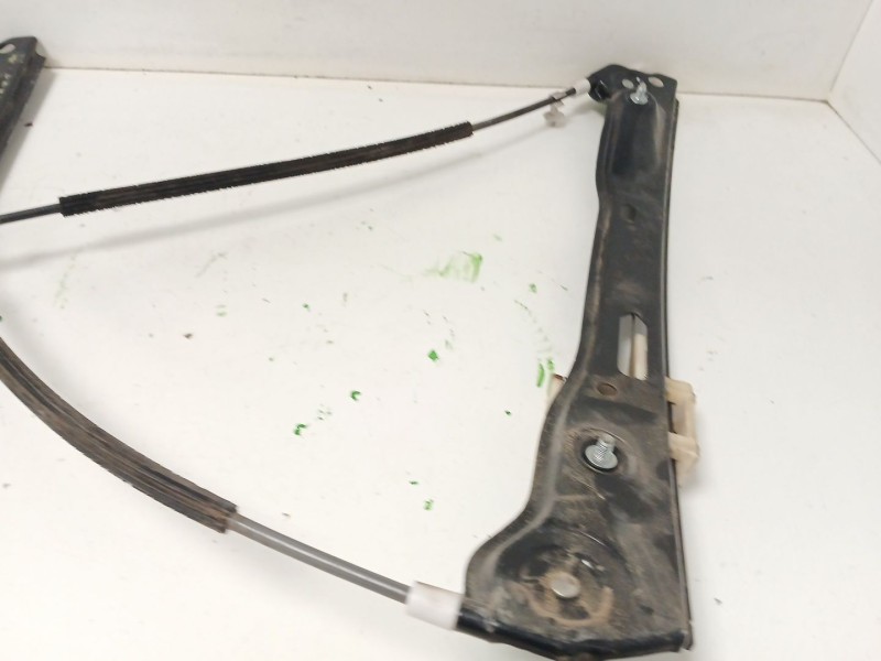 Recambio de elevalunas delantero derecho para bmw 1 (e87) 120 d referencia OEM IAM 0130822227  