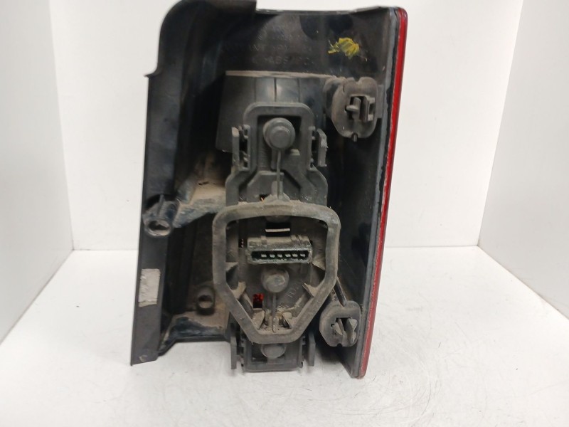 Recambio de piloto trasero izquierdo para peugeot partner (s2) combi pro referencia OEM IAM 6350EC  