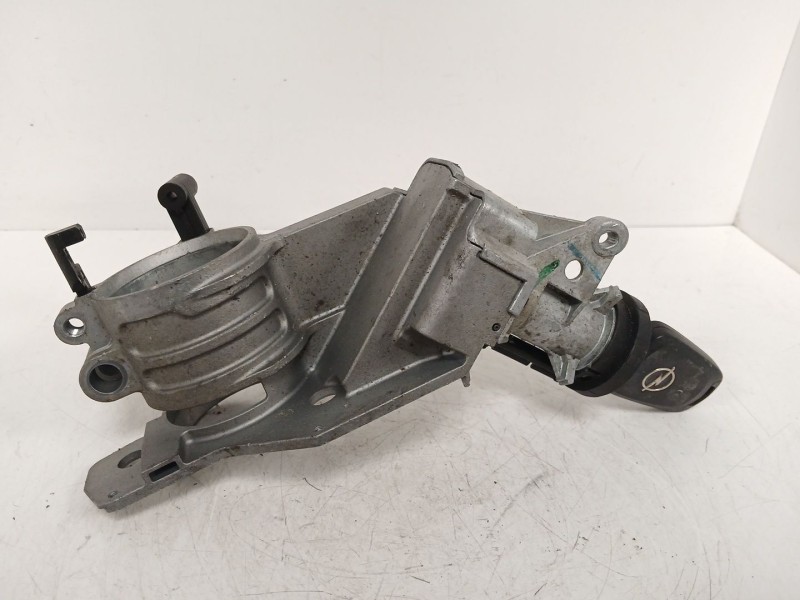 Recambio de conmutador de arranque para opel astra h berlina 1.7 16v cdti referencia OEM IAM  35151 