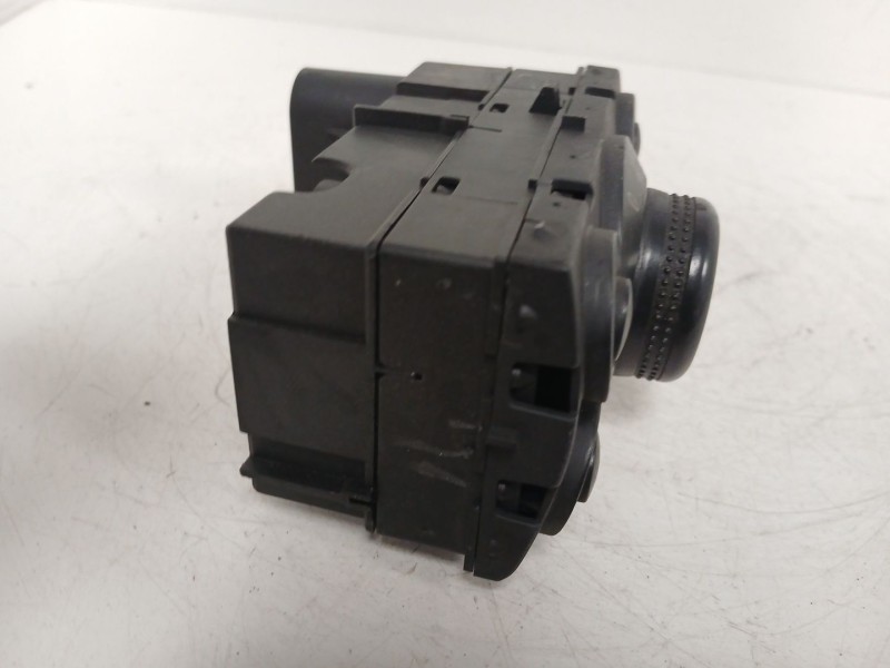 Recambio de mando luces para opel astra h berlina 1.7 16v cdti referencia OEM IAM 13100128  
