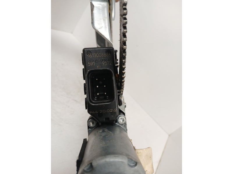Recambio de elevalunas delantero derecho para opel astra h berlina 1.7 16v cdti referencia OEM IAM  34943 