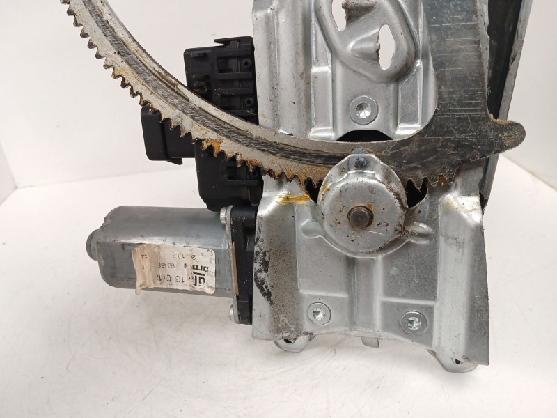 Recambio de elevalunas delantero derecho para opel astra h berlina 1.7 16v cdti referencia OEM IAM  34943 