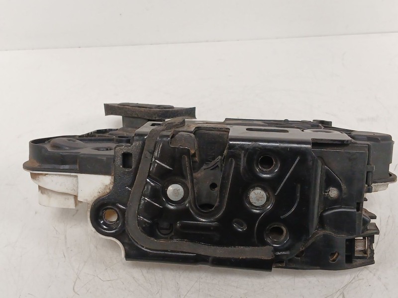 Recambio de cerradura puerta delantera izquierda para volkswagen golf vi (5k1) 2.0 tdi referencia OEM IAM 5K1837015  