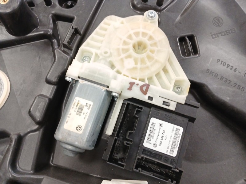 Recambio de elevalunas delantero izquierdo para volkswagen golf vi (5k1) 2.0 tdi referencia OEM IAM   