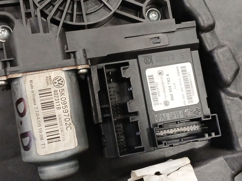 Recambio de elevalunas delantero derecho para volkswagen golf vi (5k1) 2.0 tdi referencia OEM IAM   