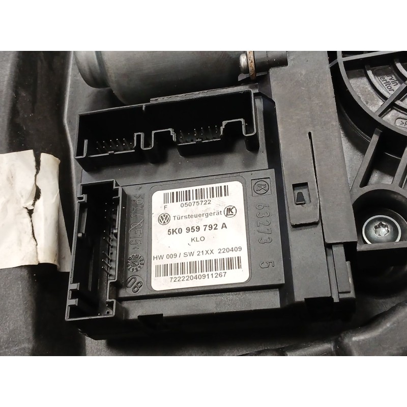 Recambio de elevalunas delantero derecho para volkswagen golf vi (5k1) 2.0 tdi referencia OEM IAM   