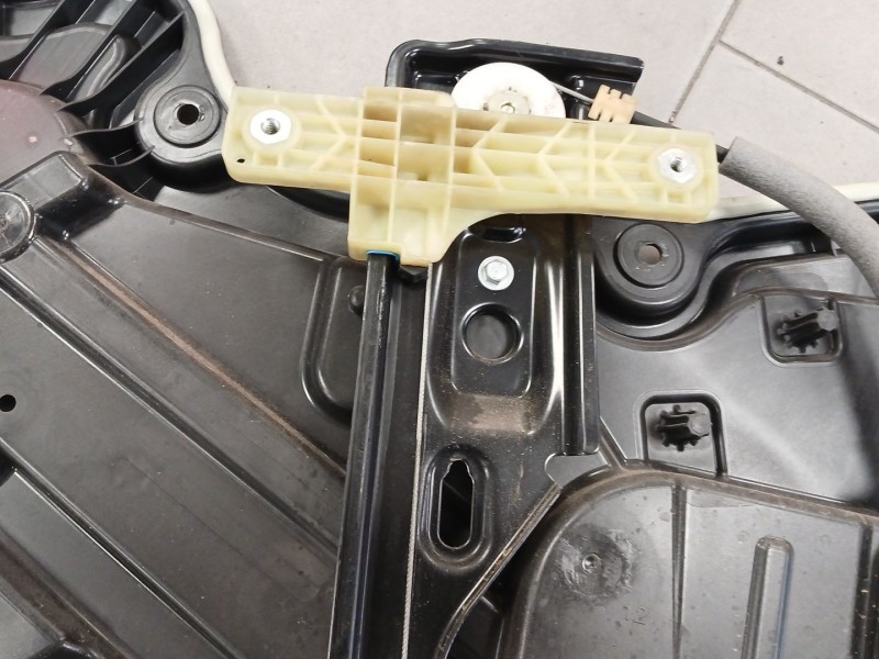 Recambio de elevalunas trasero derecho para jeep compass (mp, m6, mv, m7) 1.4 multiair referencia OEM IAM   