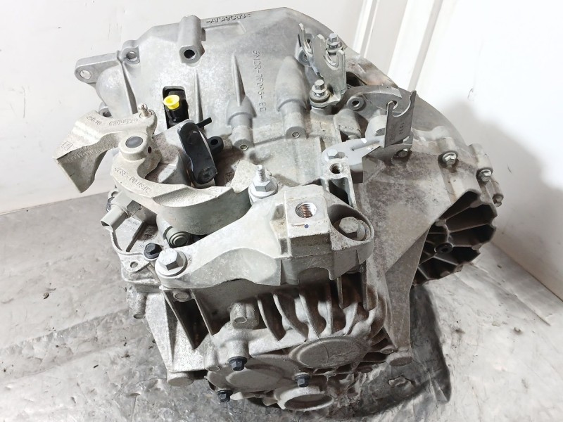 Recambio de caja cambios para ford kuga i 2.0 tdci referencia OEM IAM AV4R AV4R7002 TIGA1170809