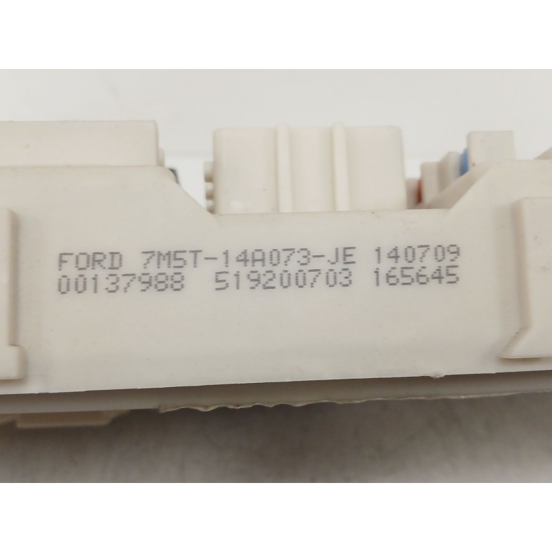 Recambio de caja reles / fusibles para ford kuga i 2.0 tdci referencia OEM IAM 7M5T14A073JE 97RA000001 9G41496090820