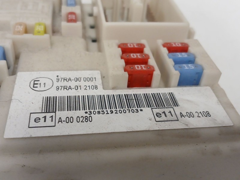 Recambio de caja reles / fusibles para ford kuga i 2.0 tdci referencia OEM IAM 7M5T14A073JE 97RA000001 9G41496090820
